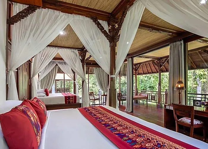 Курортный комплекс Santi Mandala & 4*